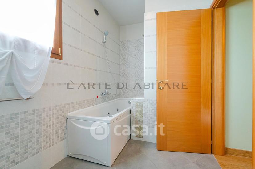 Villa in Via S. Maria 3 — foto 24 di 33
