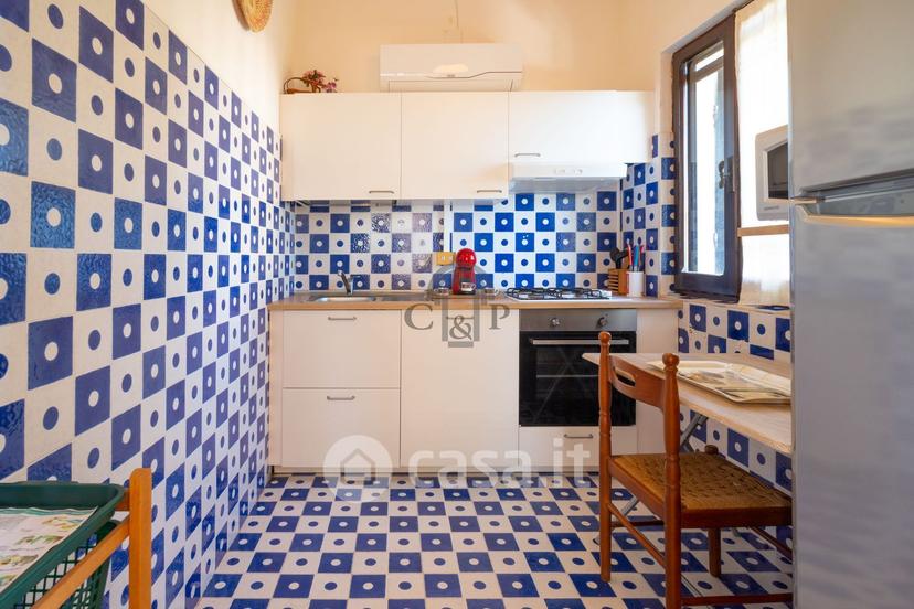 Villa in Via delle Grazie 37 — foto 13 di 29