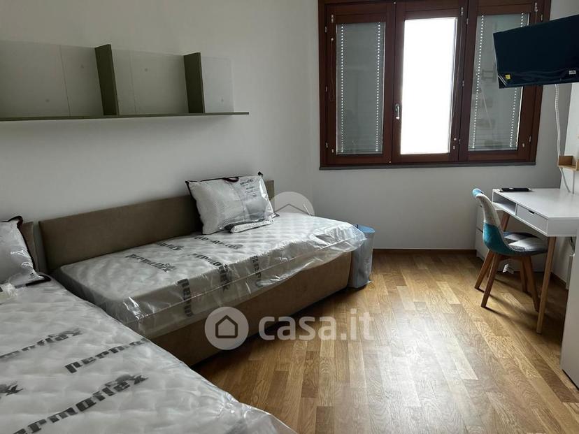 Trilocale in Viale Giacomo Mancini 20 — foto 8 di 23