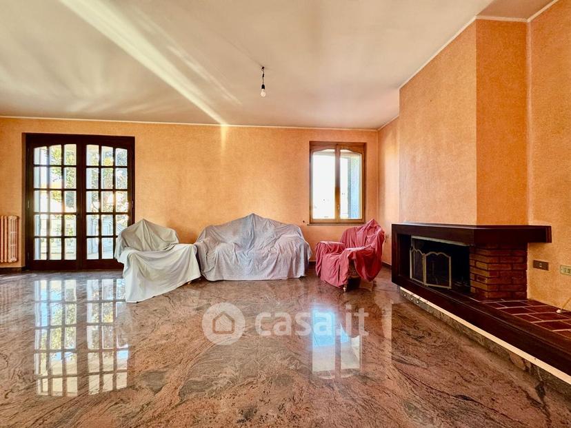 Villa in Via Adige — foto 27 di 45