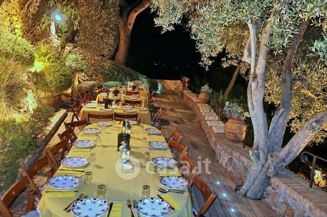 Villa in Via dei Fari 1 — foto 28 di 46
