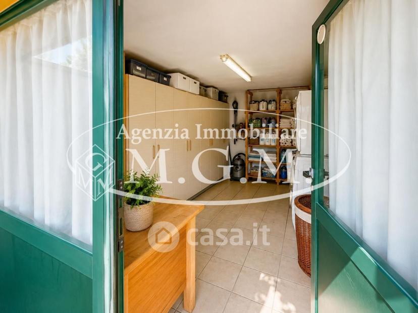 Quadrilocale in Via Fratelli Rosselli — foto 28 di 43