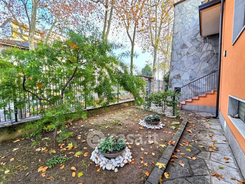 Villa in Viale Ugo Foscolo 46 — foto 4 di 70