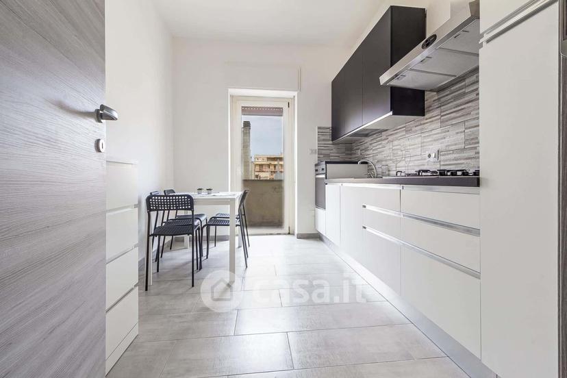Stanza in Via Alceo Cattalochino 57 — foto 5 di 17
