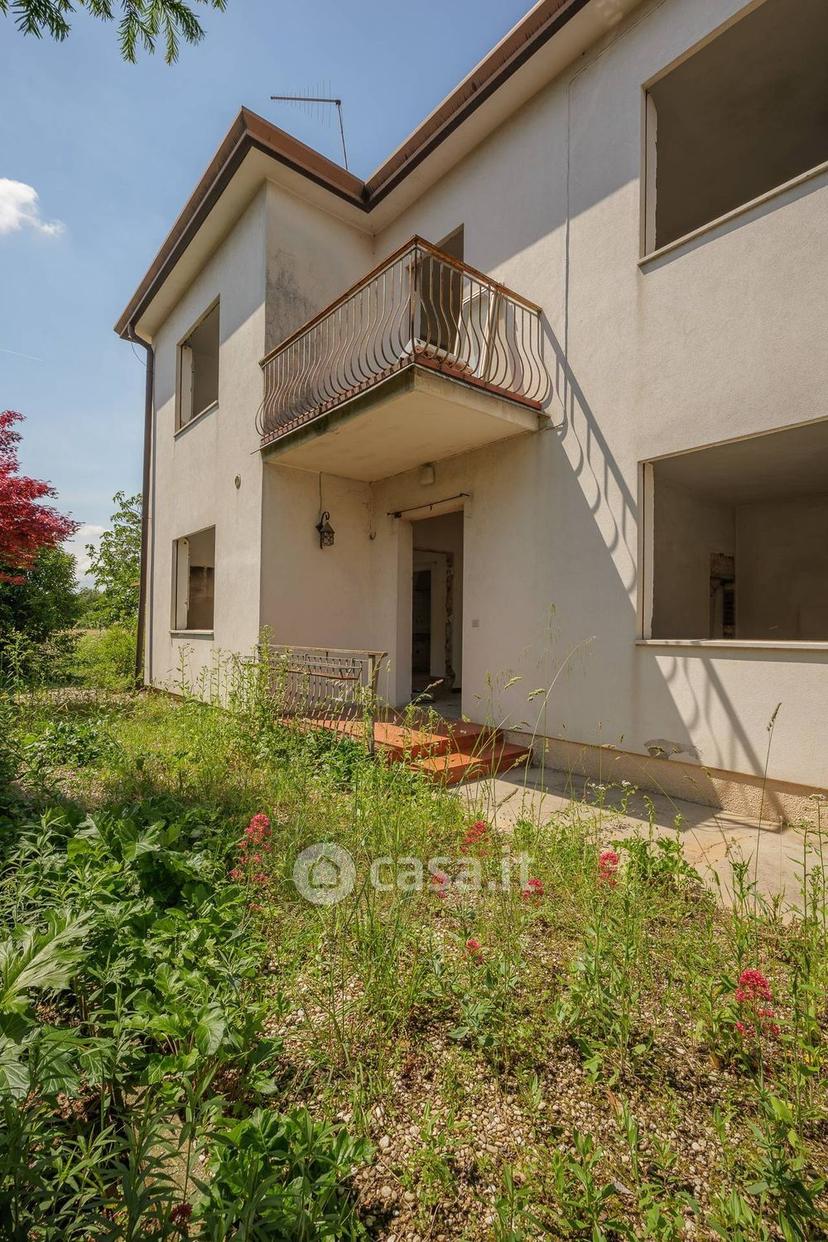Villa in Via dei Cedri 22 — foto 28 di 37