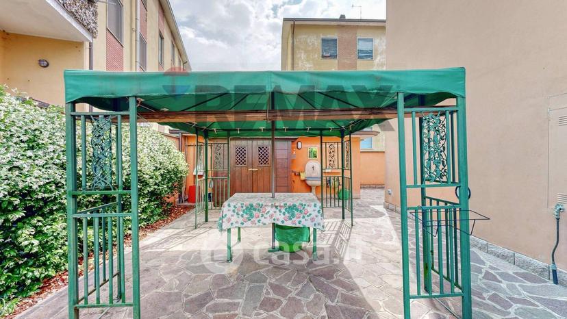 Villa in Via Fratelli Rosselli — foto 15 di 74