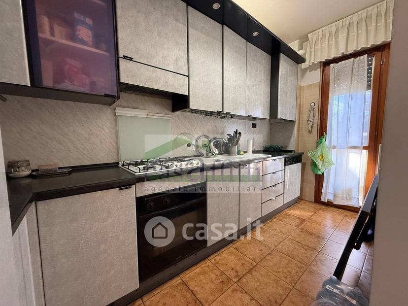 Trilocale in Viale Benedetto Croce — foto 13 di 18