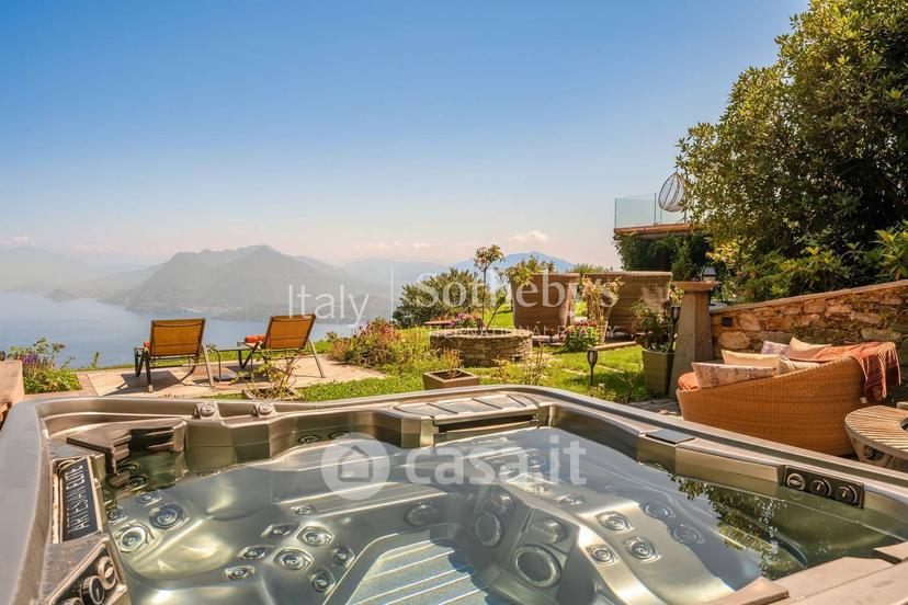 Villa in Via Alpinia — foto 3 di 16