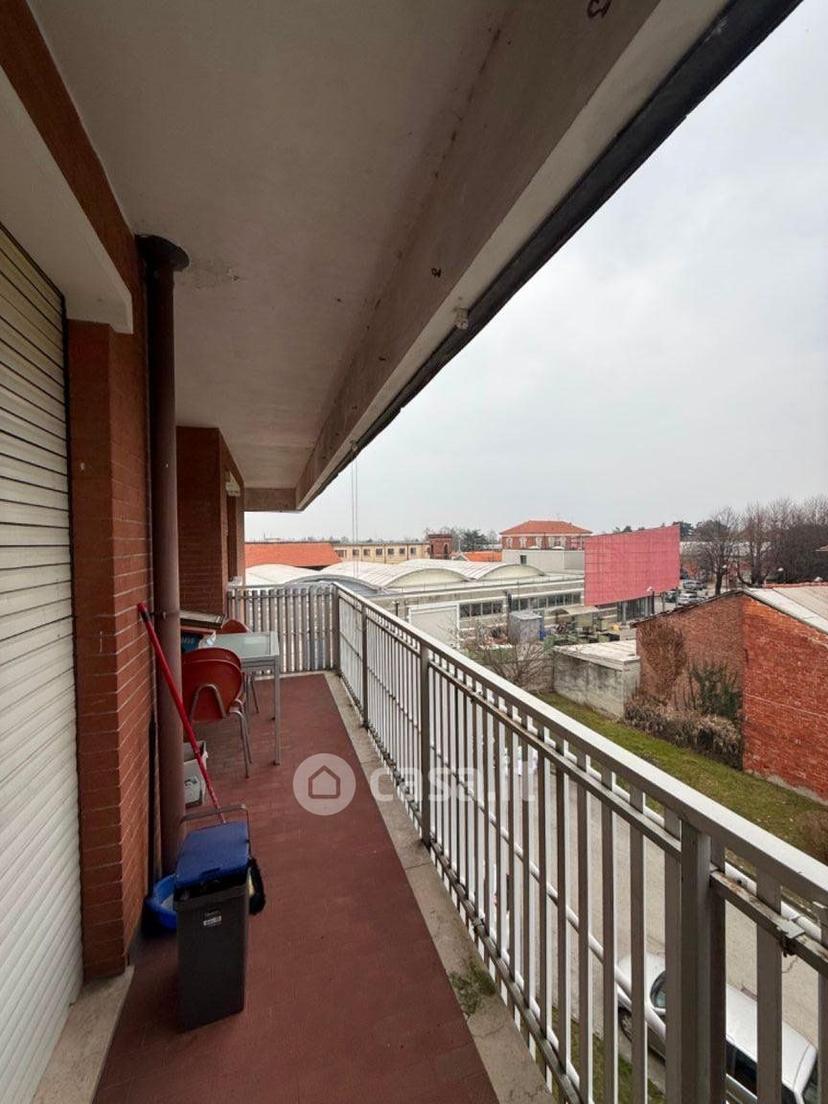 Trilocale in Via Bertole Viale