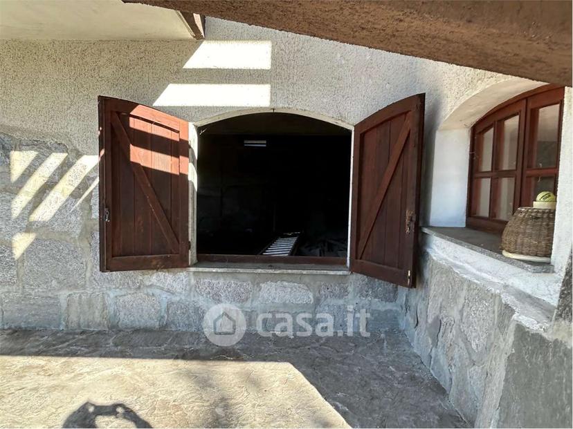 Villa in Via degli Alpini 1 — foto 14 di 41
