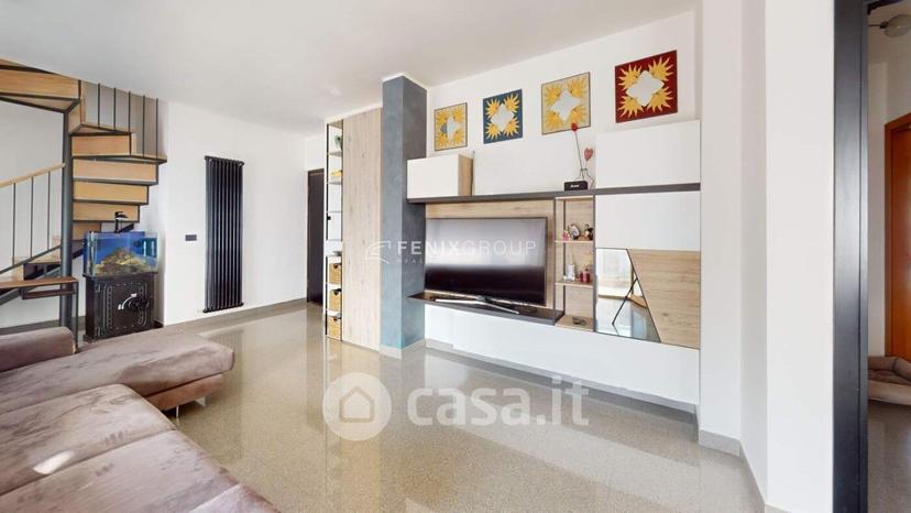 Trilocale in Via Mincio 6 — foto 43 di 44