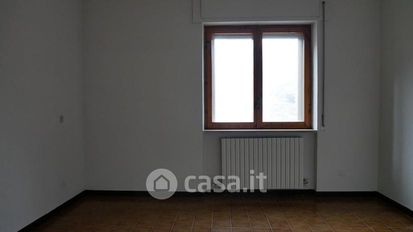Trilocale in Via Taverna Campanile 70 — foto 9 di 38