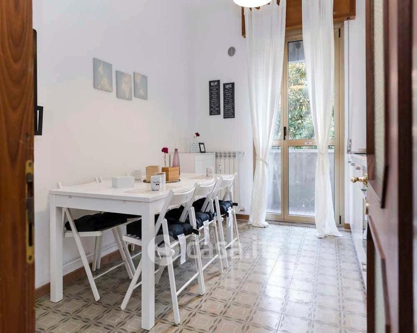 Stanza in Viale Giovanni Vicini 20 — foto 12 di 33