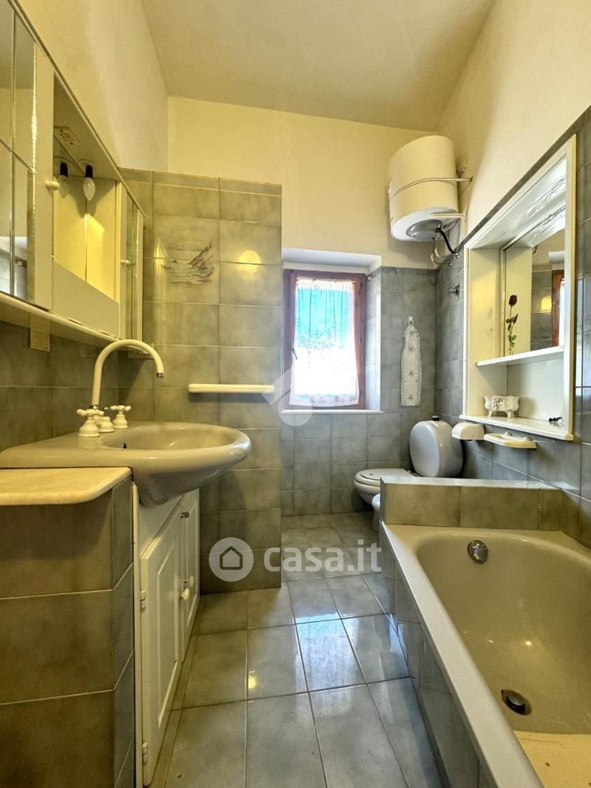 Trilocale in Via Mazzini 6 — foto 12 di 28