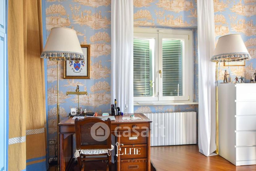 Villa in Via XX Settembre — foto 3 di 50