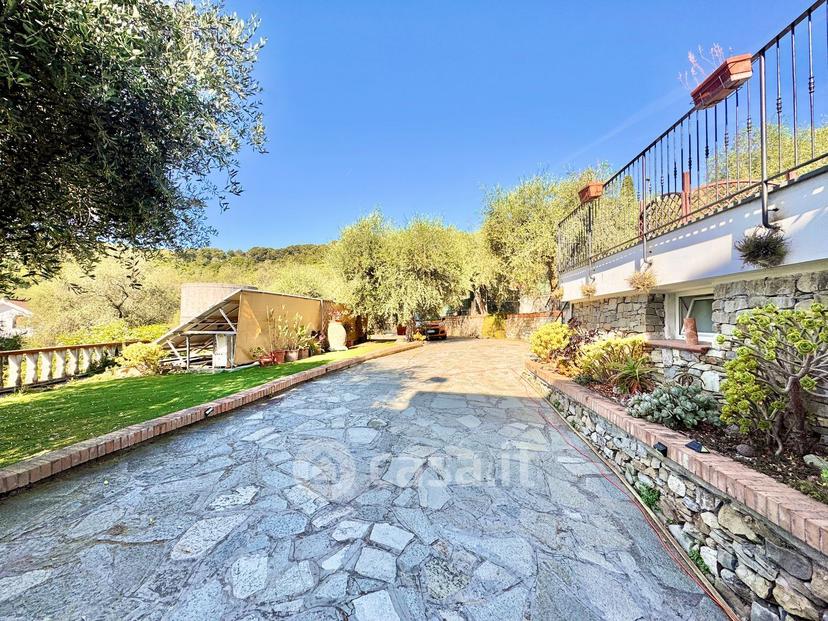 Villa in Via delle Scuole — foto 23 di 73