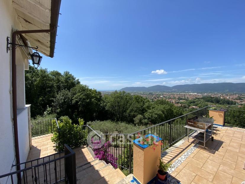 Villa in Castelnuovo — foto 72 di 72