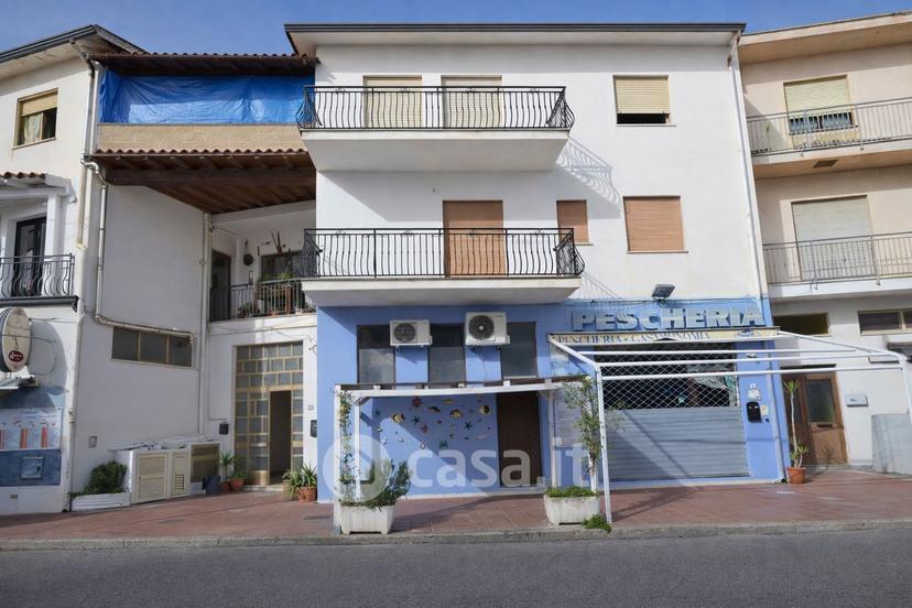 Appartamento in Via Nazario Sauro 8 — foto 4 di 39