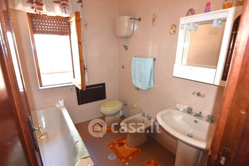 Trilocale in Via San Francesco 23 — foto 19 di 27