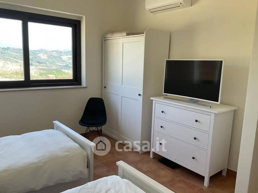 Villa in Via Don Luigi Sturzo — foto 9 di 24