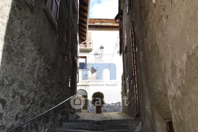 Trilocale in Via Alberti 5 — foto 24 di 33