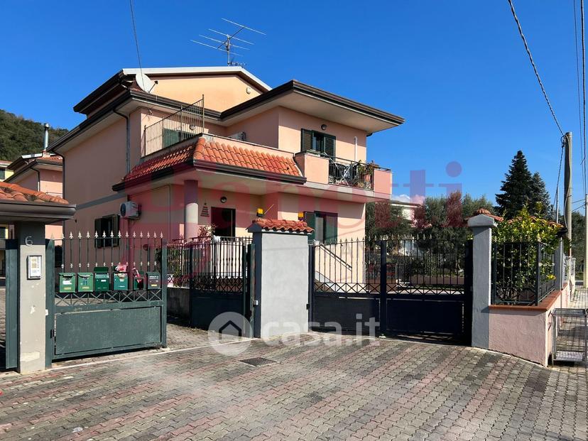 Villa in Via Vigne Vecchie — foto 17 di 49