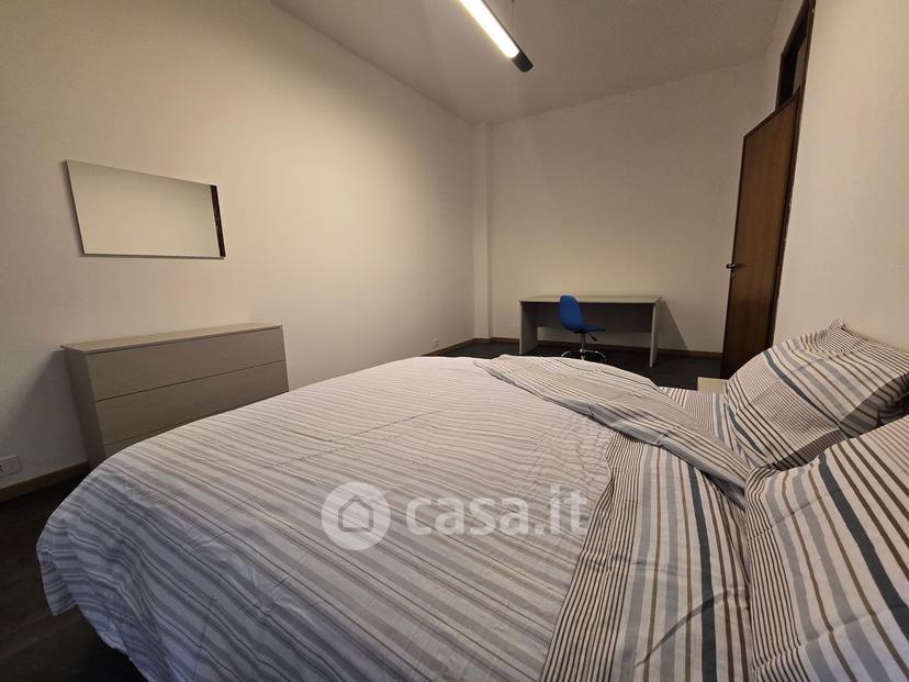 Stanza in Via XX Settembre 65 — foto 3 di 17