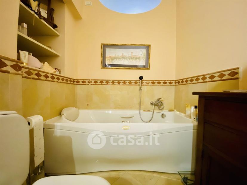 Appartamento in Via dell'Arancio — foto 8 di 53