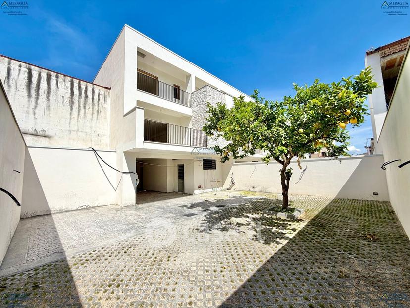 Villa in Via della Repubblica — foto 16 di 29