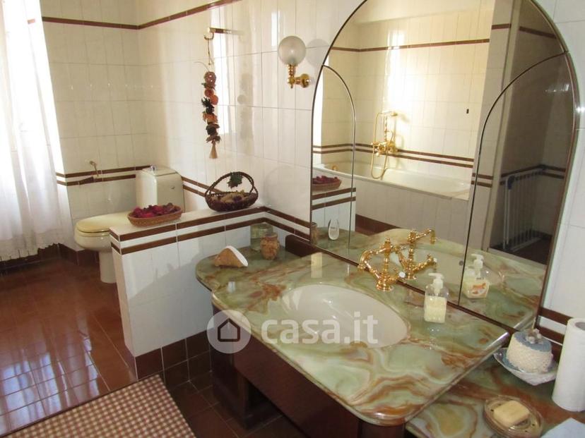 Appartamento in Via V. Alfieri 6 — foto 19 di 46