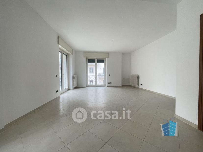 Trilocale in Via Filippo Turati — foto 15 di 20