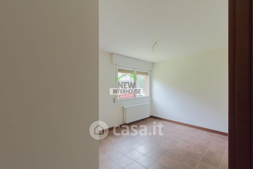 Trilocale in Via G. Carducci 37 — foto 3 di 27