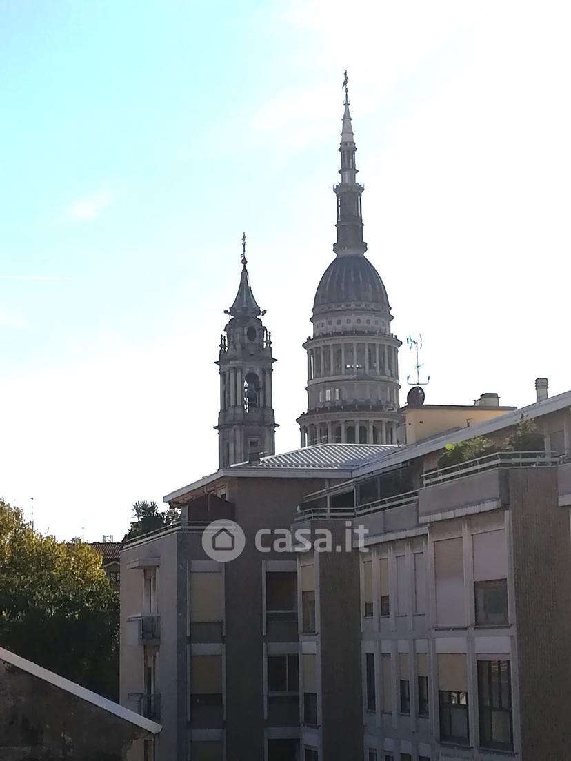 Stanza in Palestro 12 — foto 2 di 12