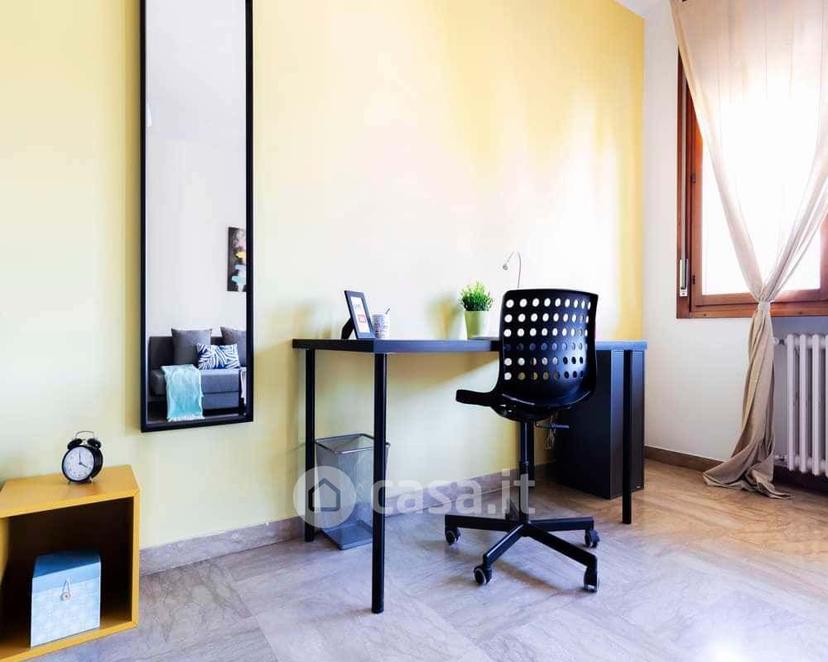 Stanza in Via Felice Mendelssohn 2 — foto 3 di 27
