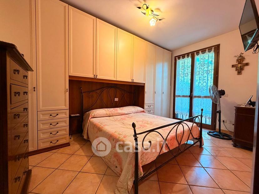 Quadrilocale in Via Isonzo 31 — foto 16 di 46