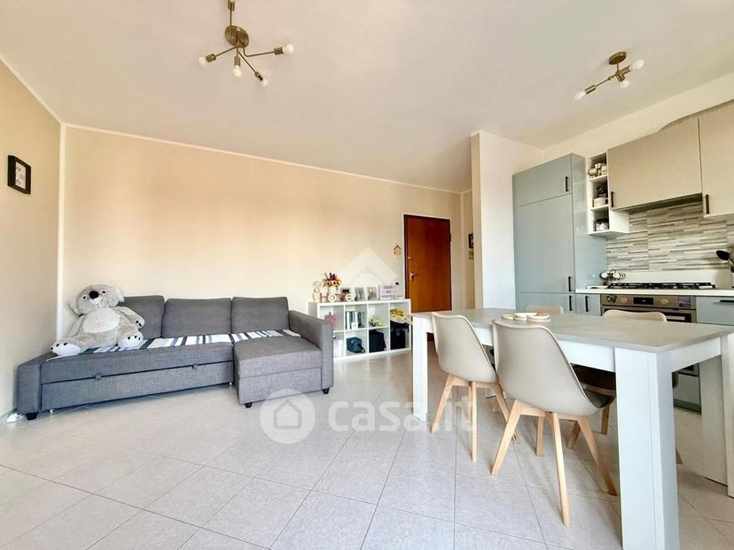 Bilocale in Via Giuseppe Ungaretti 19 — foto 11 di 23