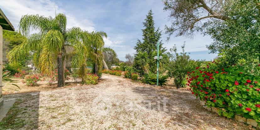 Villa in Strada Comunale Brindisi 6 — foto 32 di 54