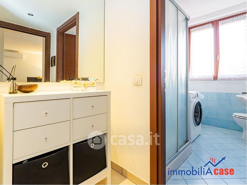 Trilocale in Via Corelli 27 — foto 10 di 33