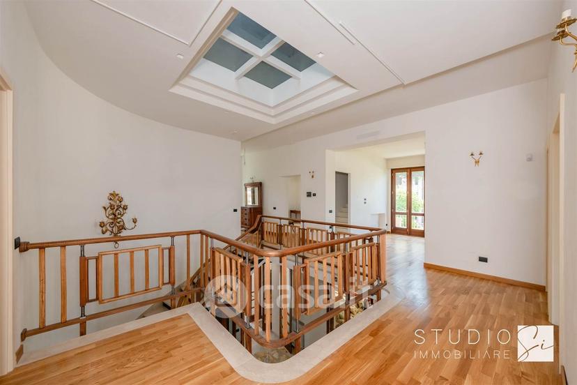 Villa in Viale Libertà — foto 19 di 48