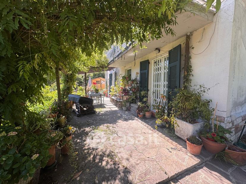 Villa in Via Brigate Partigiane 1 — foto 20 di 32