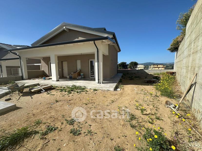 Villa in Viale Europa 6 — foto 11 di 14