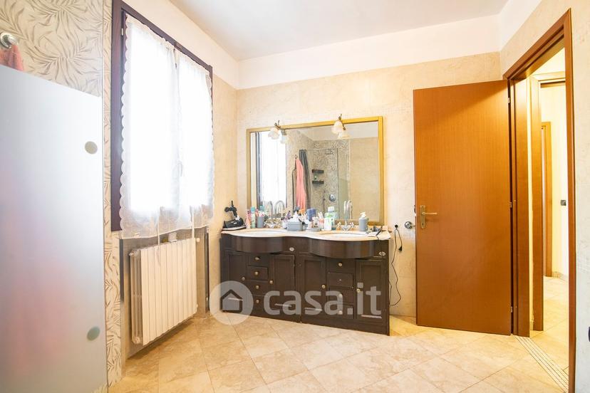 Villa in Via Bruno Buozzi — foto 7 di 42