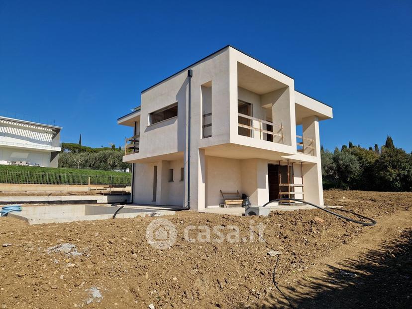 Villa in Via San Cassiano — foto 34 di 48