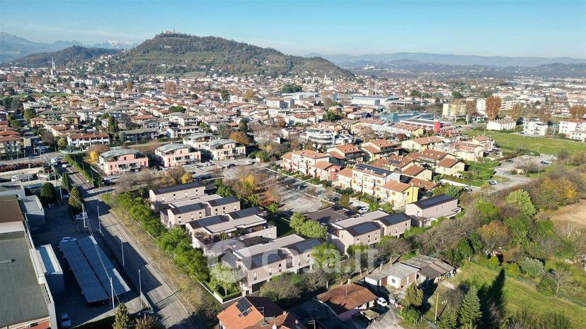 Appartamento in Via Martiri di Cefalonia 8 — foto 11 di 14