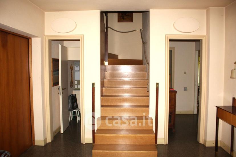 Villa in Via Rossini Gioacchino 14 — foto 13 di 35