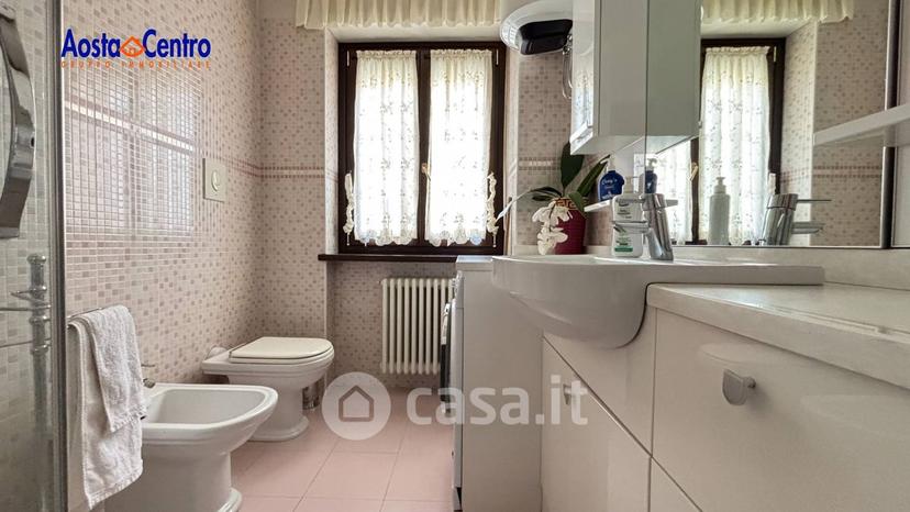 Bilocale in Viale Giorgio Carrel 39 — foto 3 di 20