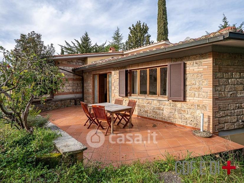 Villa in Strada Statale 439 Sarzanese Valdera 18 — foto 100 di 131