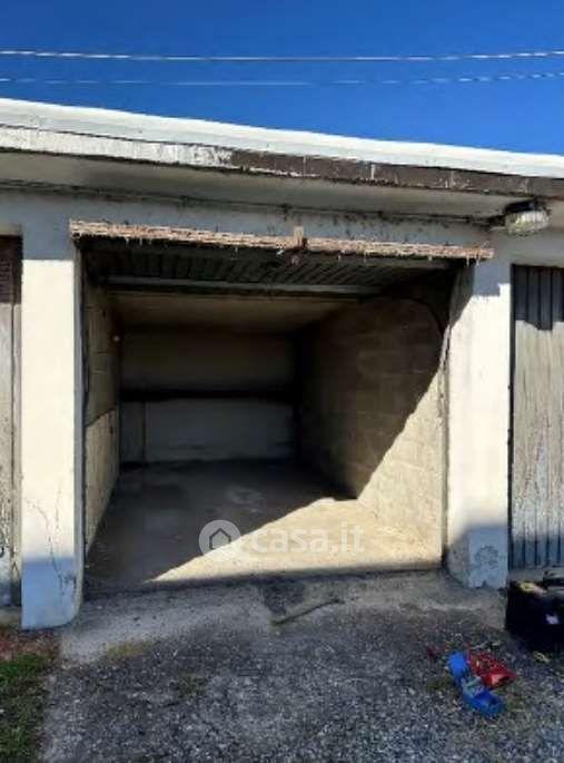 Trilocale in Via Papa Giovanni XXIII 14 — foto 23 di 37