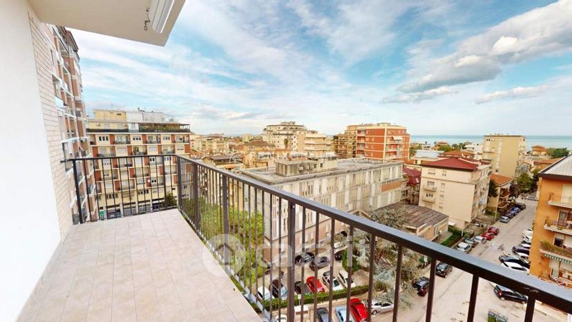 Appartamento in Viale Alcide de Gasperi 51 — foto 4 di 42