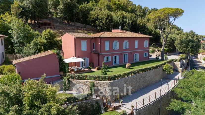 Villa in Via Giorgio Byron 52 — foto 9 di 32